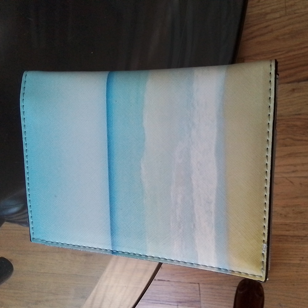 Victoria Secret passport cover - Picture 3 of 3